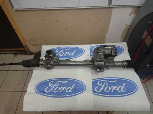 Как правильно заменить рулевую рейку на Ford Explorer без лишних трудностей
